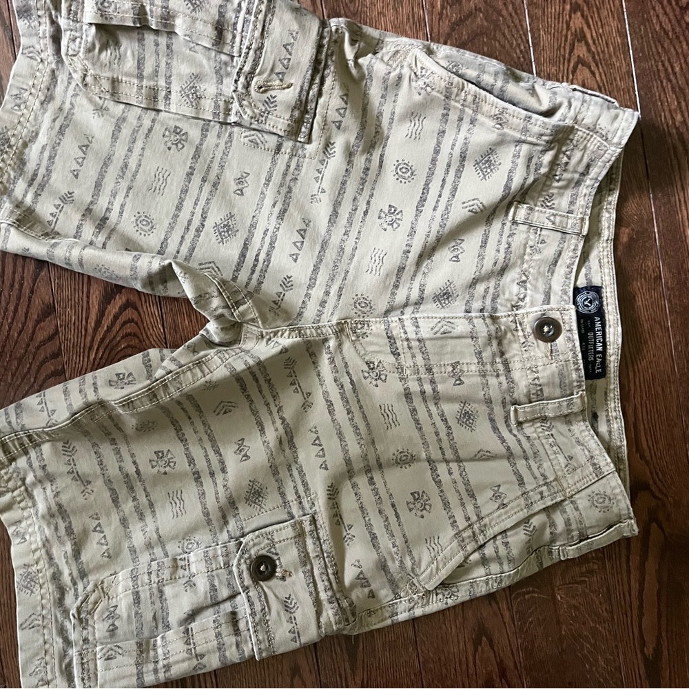 American Eagle Outfitters Beige Cargo Shorts
